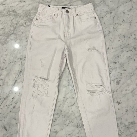 Bluenotes Distressed High Rise Mom Jean - Size 25 - Picture 1 of 7